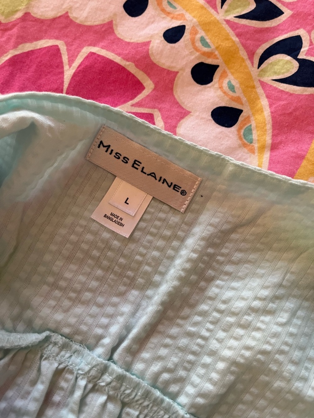 Miss Elaine Pale Mint Green Smocked Long Robe- Never Worn - Picture 4 of 4
